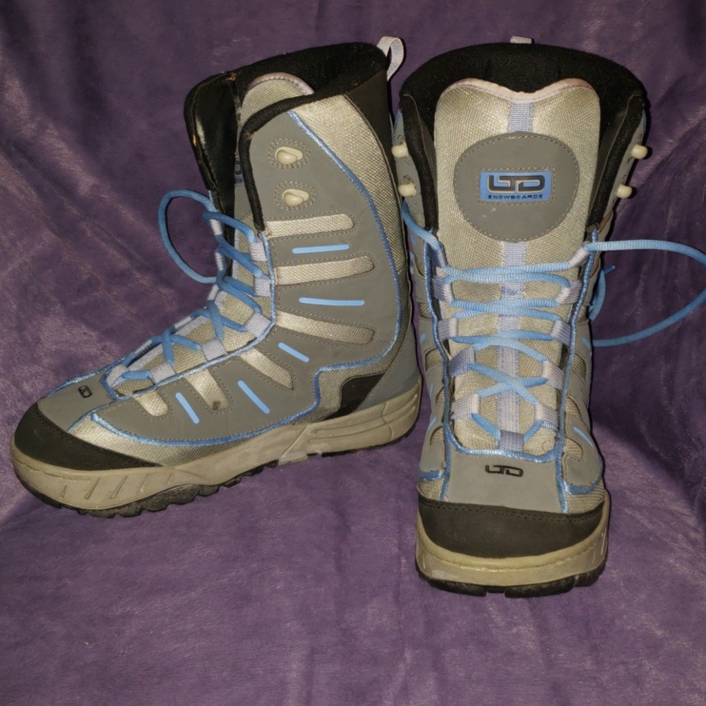 LTD women snowboard boots